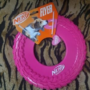 Nerf Dog Flyer Frisbee Pink New!  10"